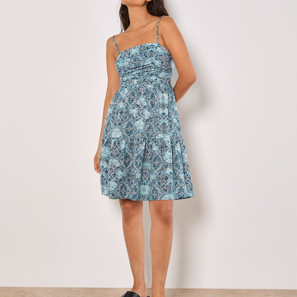 Gather bust dress